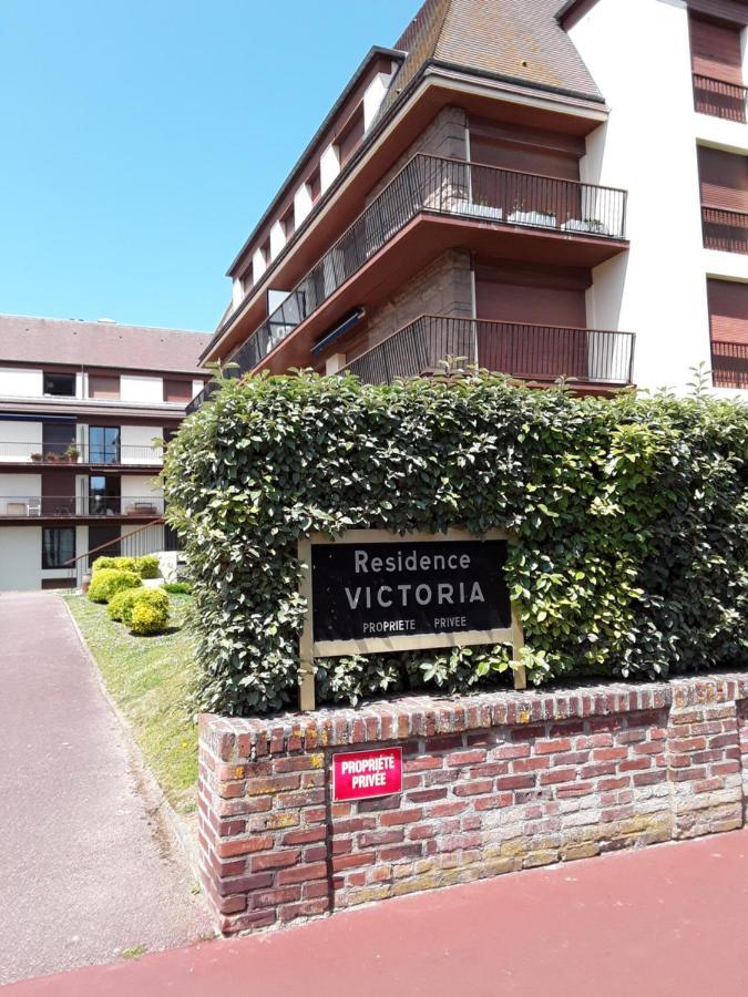 Le Victoria Appartamento Deauville Esterno foto